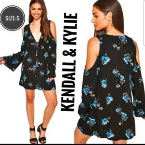 Kendall & Kylie Cold Shoulder Floral Dress,size